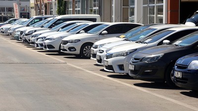 Son Dakika: İkinci el otomobillerde fiyatlar düşecek mi? Satışlar neden yavaşladı? Bakanlıktan flaş açıklama