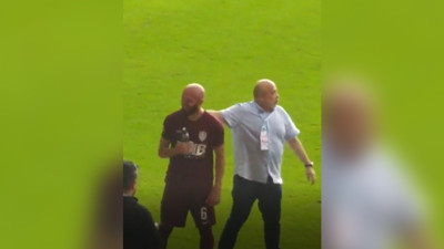 Adana Demirspor Başkanı Murat Sancak Cluj'dan oyuncu beğendi: Sahanın ortasında sportif direktöre talimat verdi