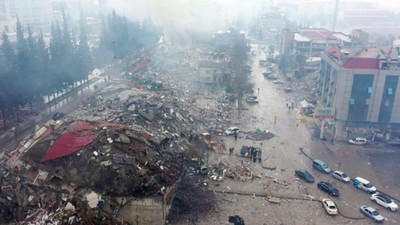 Deprem bölgesindeki enkazların yerinde boş arsalar kaldı
