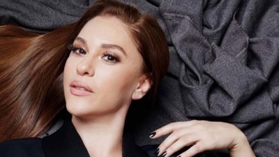 Kendisine 'Fahişe' diyen takipçisine verdi veriştirdi! Evrim Alasya'dan ifşa