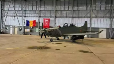 Afrika'da Fransız bayraklarını indirilip ay yıldızlı Türk bayrağı asıldı
