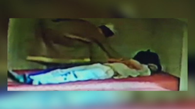 Böylesi görülmedi: Fatih'te bir şahıs imam cübbesi giyerek hırsızlık yaptı