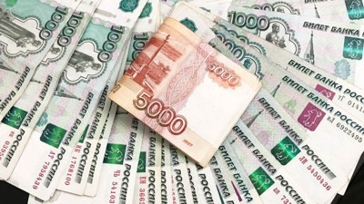 Son Dakika: Rus Rublesi değer kaybediyor! Merkez acil toplanarak faiz artırımına gitti