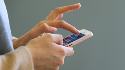 Cumhurbaşkanı Erdoğan'ın vaadi olan vergisiz akıllı telefon ve bilgisayarın şartları belli oldu
