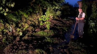 Rize'de heyelan! 3 katlı bina ve 1 müstakil ev boşaltıldı