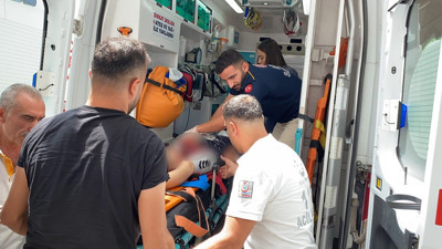 Adıyaman'da gerçekleşen kazada tır ve otomobil çarpıştı! Camdan çıkardığı kolu kazada parçalandı