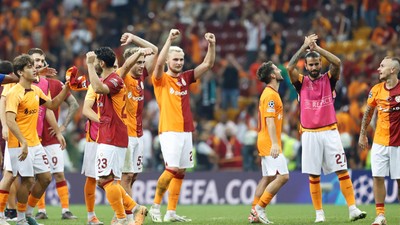 Molde'yi 2-1'le geçen Galatasaray Şampiyonlar Ligi'ne yenilgisiz kaldı!