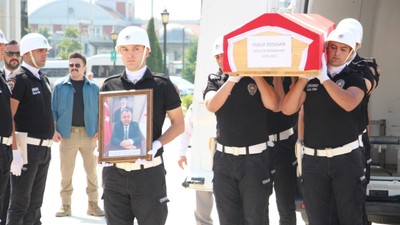 Kansere yenik düşen Gölcük Kaymakamı Yusuf Özdemir son yolculuğuna uğurlandı