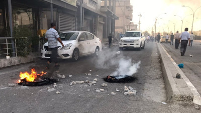 KDP destekçileri kapalı olan Kerkük-Erbil yolunun kapanması için protesto düzenledi: Sokağa çıkma yasağı var