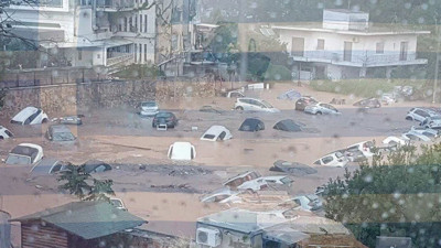 Yunanistan'da orman yangınlarının ardından sel felaketi yaşandı