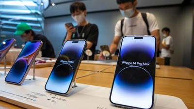 Çin iPhone'u yasakladı: Olan Apple'a oldu