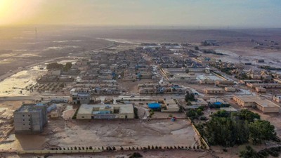 Libya'daki sel şehri bataklığa çevirdi! İlk günün görüntüleri dünyayı şoke etti