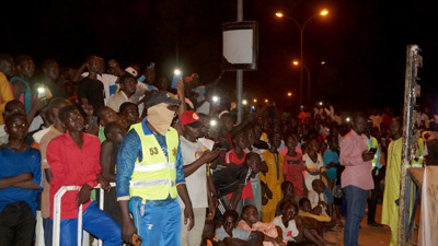 Macron açıkladı! Nijer'de Fransız büyükelçisi rehine alındı