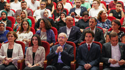 Kemal Kılıçdaroğlu'ndan Adnan Menderes'in kabrine ziyaret! İstanbul'da yeni üye töreni