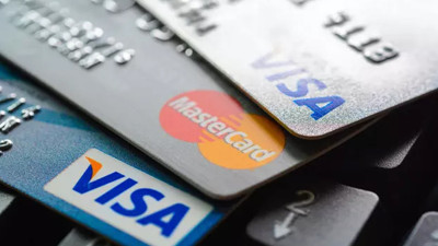 Gözler Perşembe'ye çevrildi! Kredi kartı kullananlar dikkat: Faizde artış, taksite sınırlama yolda