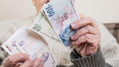Emekliye yüzde 50 zam müjdesi! En düşük emekli maaşı ne kadar olacak? İşte yeni rakamlar...