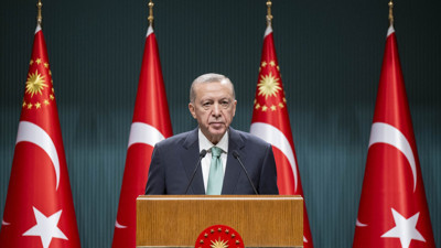 Evlenecek gençlere faizsiz kredi! Cumhurbaşkanı Erdoğan detayları açıkladı