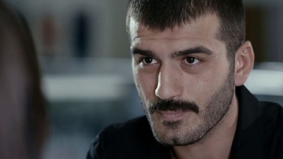 Son Dakika: Ezel dizisinde 'Dayı'nın gençliğini oynamıştı: Ufuk Bayraktar'ın sahibi olduğu kafede silahlı saldırı! Yaralılar var