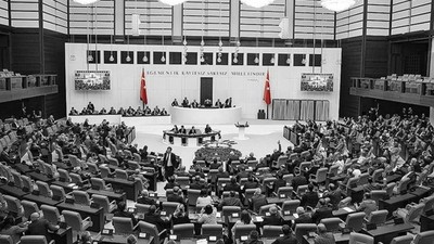 Emekliye zam, evlenenlere faizsiz kredi, Aile ve Gençlik Bankası! Kritik konular Meclis'in gündeminde
