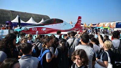 TEKNOFEST İzmir 3. gününde! Özel Harekat'tan Üzüm Salkımı gösterisi