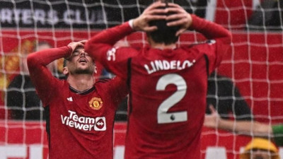Galatasaray maçı öncesi İngiliz ekibine şok: Manchester United, evinde kaybetti