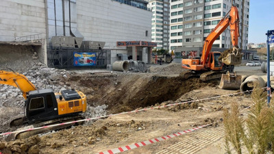 Kazı çalışması sırasında toprak kayması meydana geldi! Ankara'da 11 katlı binanın otoparkı çöktü