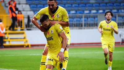 Temmuzdan Ekime her maç! Fenerbahçe, Kasımpaşa'yı 2-0 mağlup etti