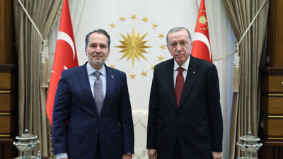 Son Dakika: Cumhurbaşkanı Erdoğan Yeniden Refah Partisi Genel Başkanı Fatih Erbakan'ı kabul etti