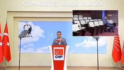 CHP Genel Başkan Yardımcısı Eren Erdem'in basın toplantısına tek kişi katıldı