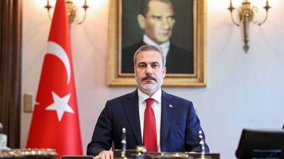 Dışişleri Bakanı Hakan Fidan'dan İsrail-Filistin diplomasisi! BAE'li mevkidaşıyla görüştü