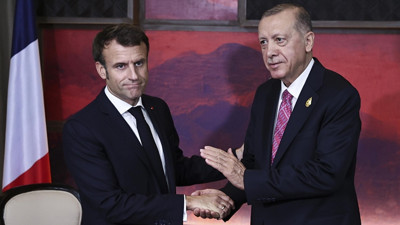 Son dakika... Cumhurbaşkanı Erdoğan Fransa Cumhurbaşkanı Macron ile görüştü