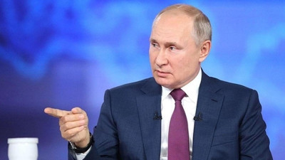 Kremlin'den 'Putin'in kalbinin durduğu' iddialarına cevap!