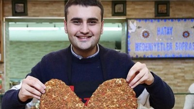 Bahis siteleri CZN Burak'ın başına bela oldu! "Örgüt beni ağına düşürmüş, hiçbir şey yapamıyorum"