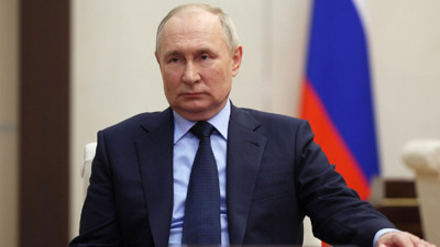 Rusya Devlet Başkanı Putin, müftüyü 'aleykümselam' diyerek selamladı! Salonda alkış tufanı koptu