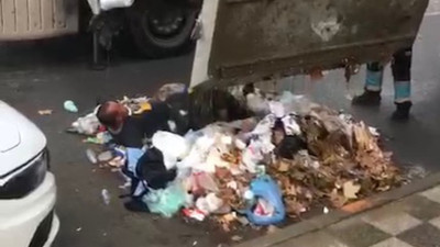 Kadıköy'de üşüdüğü için konteynere giren şahıs 2 günün sonunda vinçle çıkarıldı