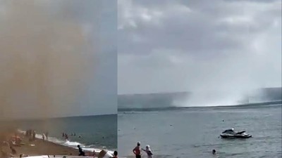 Antalya'nın en turistik bölgesinde hortum paniği! Turistleri teğet geçti