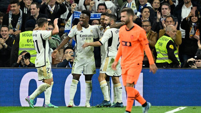 Real Madrid Valencia'yı dağıttı! 5 gollü zafer
