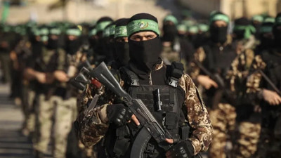 Kassam Tugayları Sözcüsü Ebu Ubeyde'den açıklama: 5 günlük ateşkes karşılığında 70 rehineyi bırakmaya hazırız