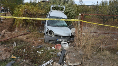 Afyonkarahisar'da kamyon ve hafif ticari araç çarpıştı! Kazada 2 kişi hayatını kaybetti