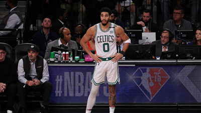 Boston Celtics Jayson Tatum'la kazandı