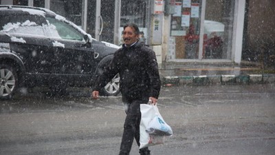 Doğu'ya kış tipiyle geldi! İşte huzur veren kar görüntüleri...
