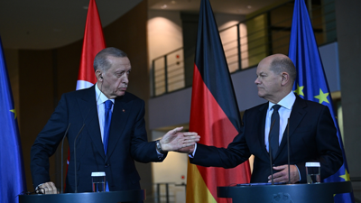 Cumhurbaşkanı Erdoğan'ın Berlin'deki sert konuşması dünya basınının manşetlerinde yer aldı!