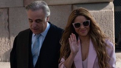 Kolombiyalı şarkıcı Shakira vergi kaçırma suçlamalarını kabul etti