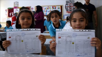 Minikleri karne heyecanı sardı! 6 bin 841 liralık karne hediyesi kimlere verilecek? Başvurular nereden yapılacak?