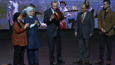 Cumhurbaşkanı Recep Tayyip Erdoğan 'Aybüke' filminin galasına katıldı! Bağlaması Cumhurbaşkanı Erdoğan'a emanet