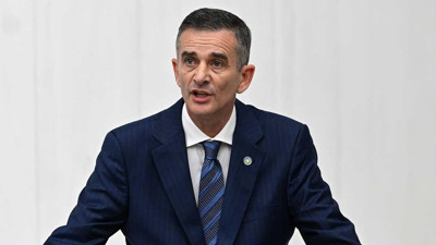 İYİ Parti'den ihracı istenen Ümit Dikbayır'a 'istifa çağrısı' şoku! Sakarya il teşkilatı ayaklandı