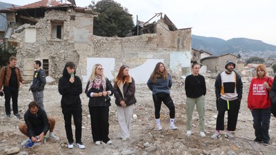 6 farklı ülkeden 36 genç enkaz kent Hatay Antakya'yı gezdi