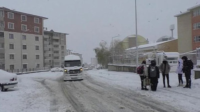 Erzurum'da okullar olumsuz hava şartları sebebiyle 1 gün tatil edildi