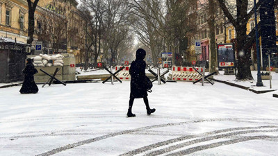 Ukrayna'da dondurucu soğuklar 10 kişiyi öldürdü!