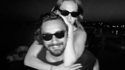 Alina Boz ve Umut Evirgen'in düğün davetiyesi belli oldu! Çiftin düğün yemeklerini Somer şef yapacak